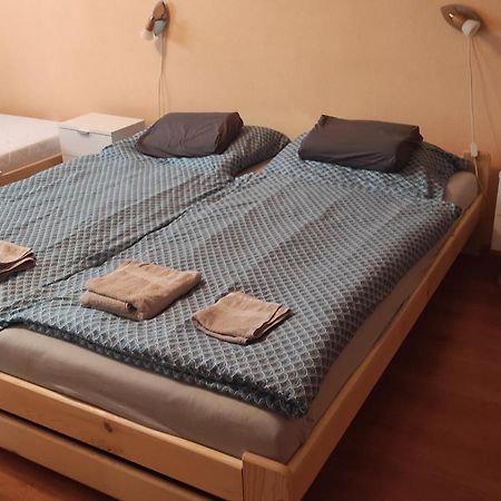 Apartman Sofia Levice Buitenkant foto