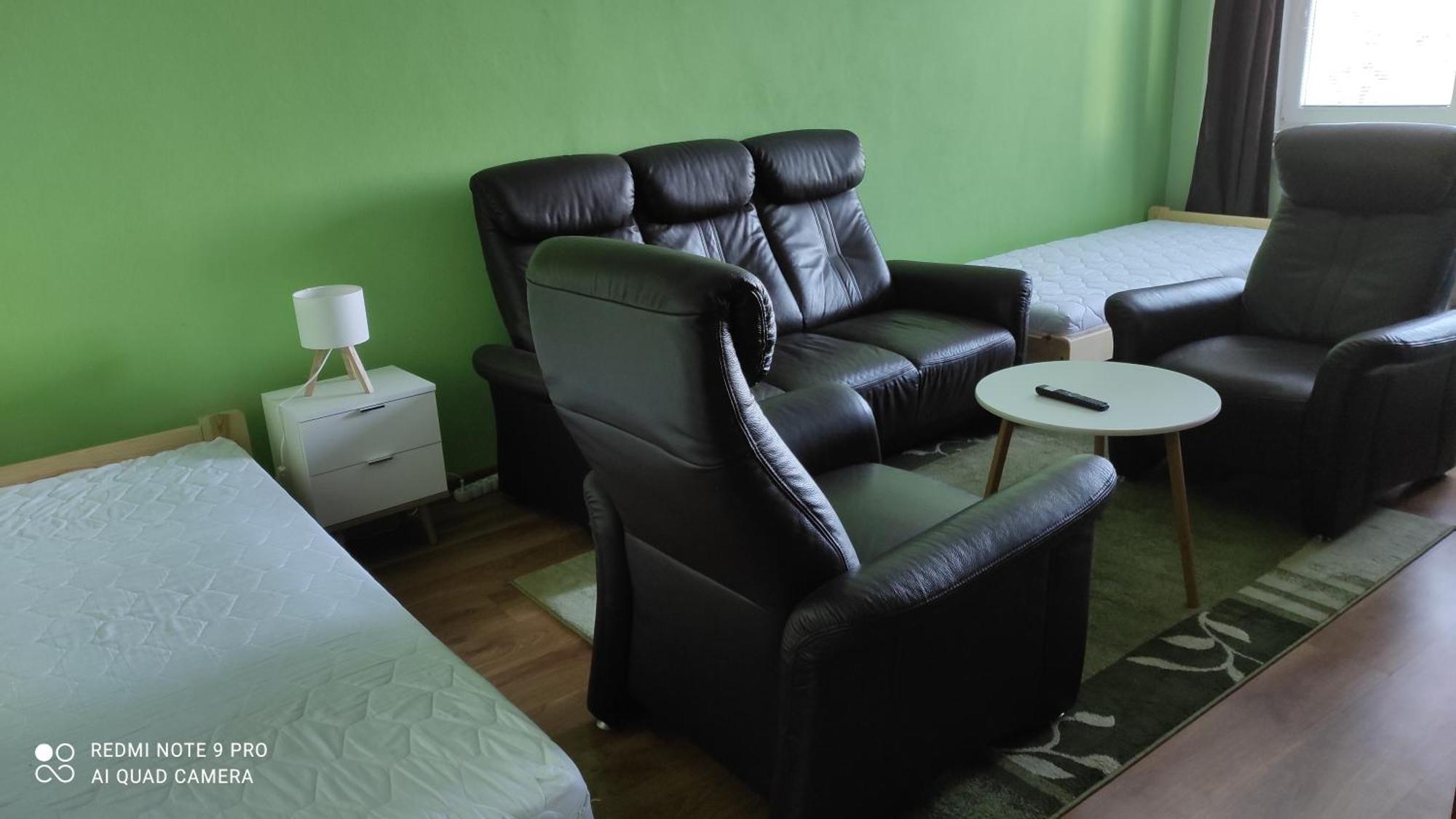 Apartman Sofia Levice Buitenkant foto